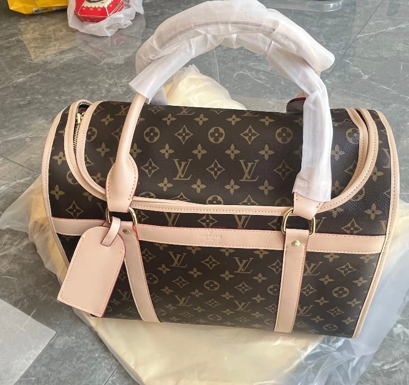 The Luxe Pup™ Designer-Inspired Pet Carrier – Fashion Travel Bag for Small Dogs & Cats