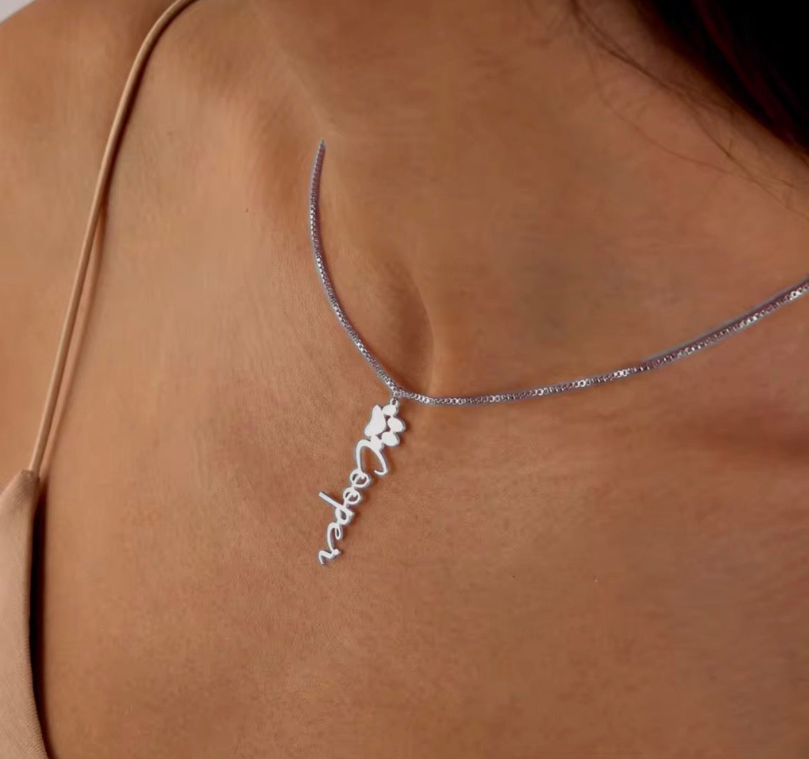 Custom Paw Print Name Pendant Necklace Cat Dog Paw Name Stainless Steel Necklace Dainty Vertical Pet Name Pet Lovers Gift