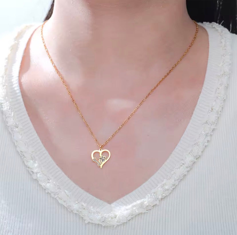 Dog Paw Heart Necklace Crystal Bone & Paw Print Pendant Stainless Steel Pet Lover Jewelry for Dog Mom Pet Memorial