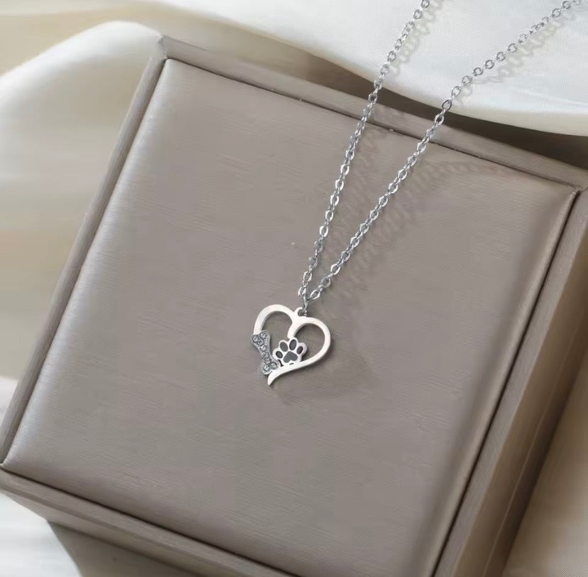 Dog Paw Heart Necklace Crystal Bone & Paw Print Pendant Stainless Steel Pet Lover Jewelry for Dog Mom Pet Memorial
