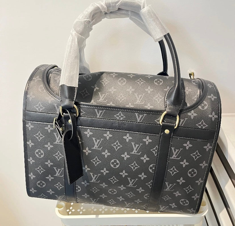 The Luxe Pup™ Designer-Inspired Pet Carrier – Fashion Travel Bag for Small Dogs & Cats